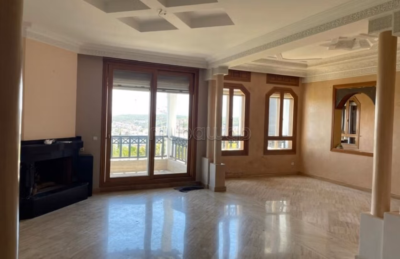 Appartement 170 m² à Centre — 3