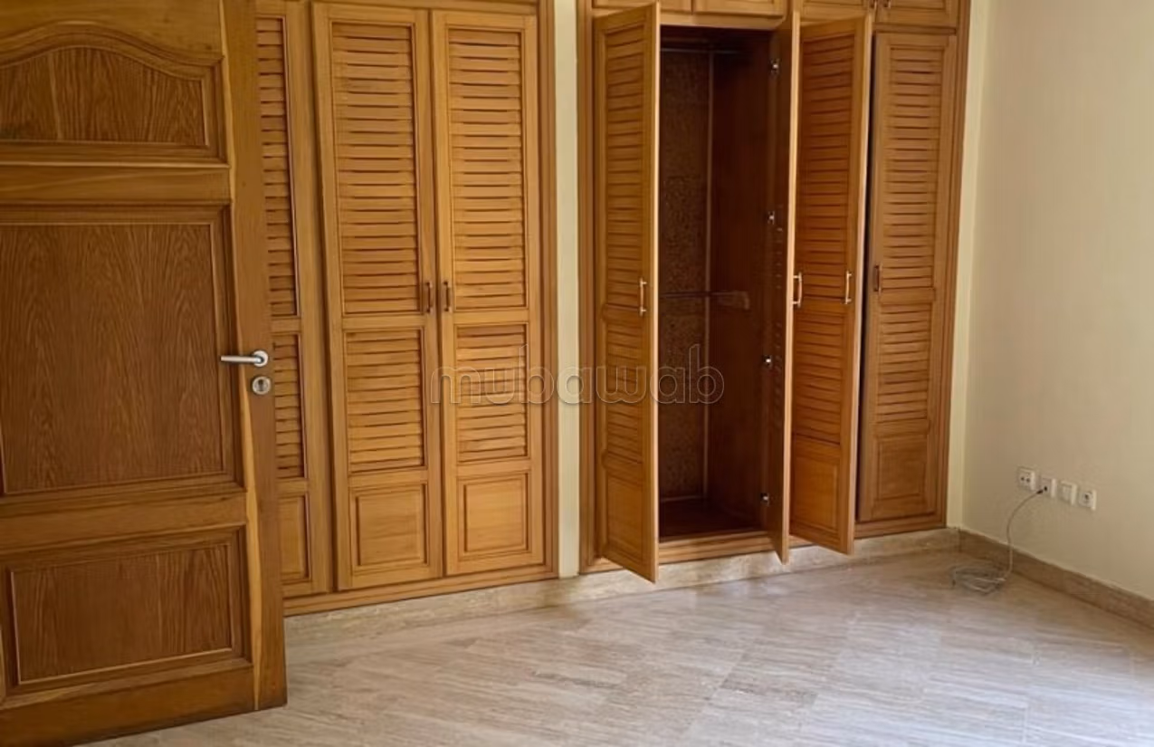 Appartement 170 m² à Centre — 10