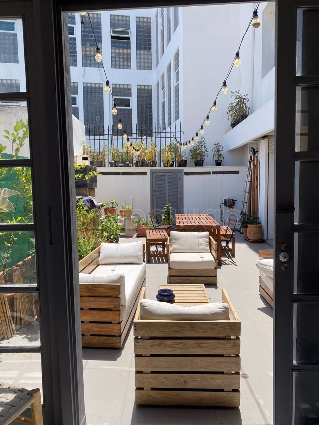 Splandide appartement à louer avec terrasse — 2