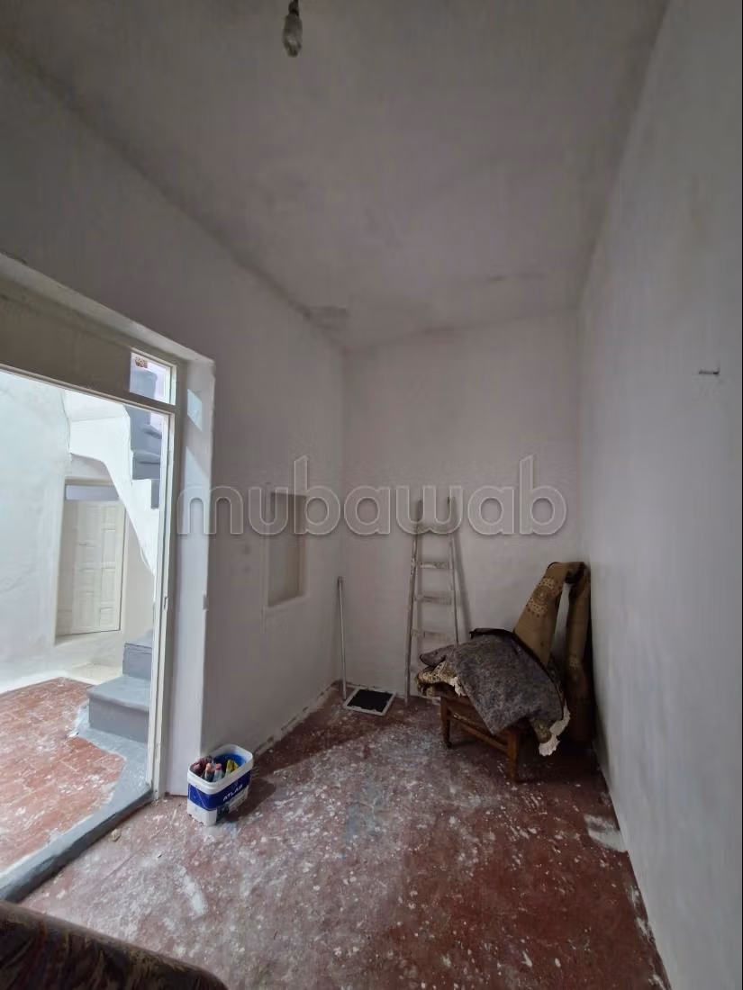 Maison à vendre – Quartier touristique — 4