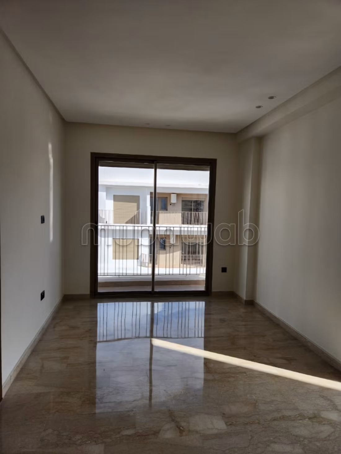Studio vide Luxe 43m2 à Bd Taddart
Californie — 3