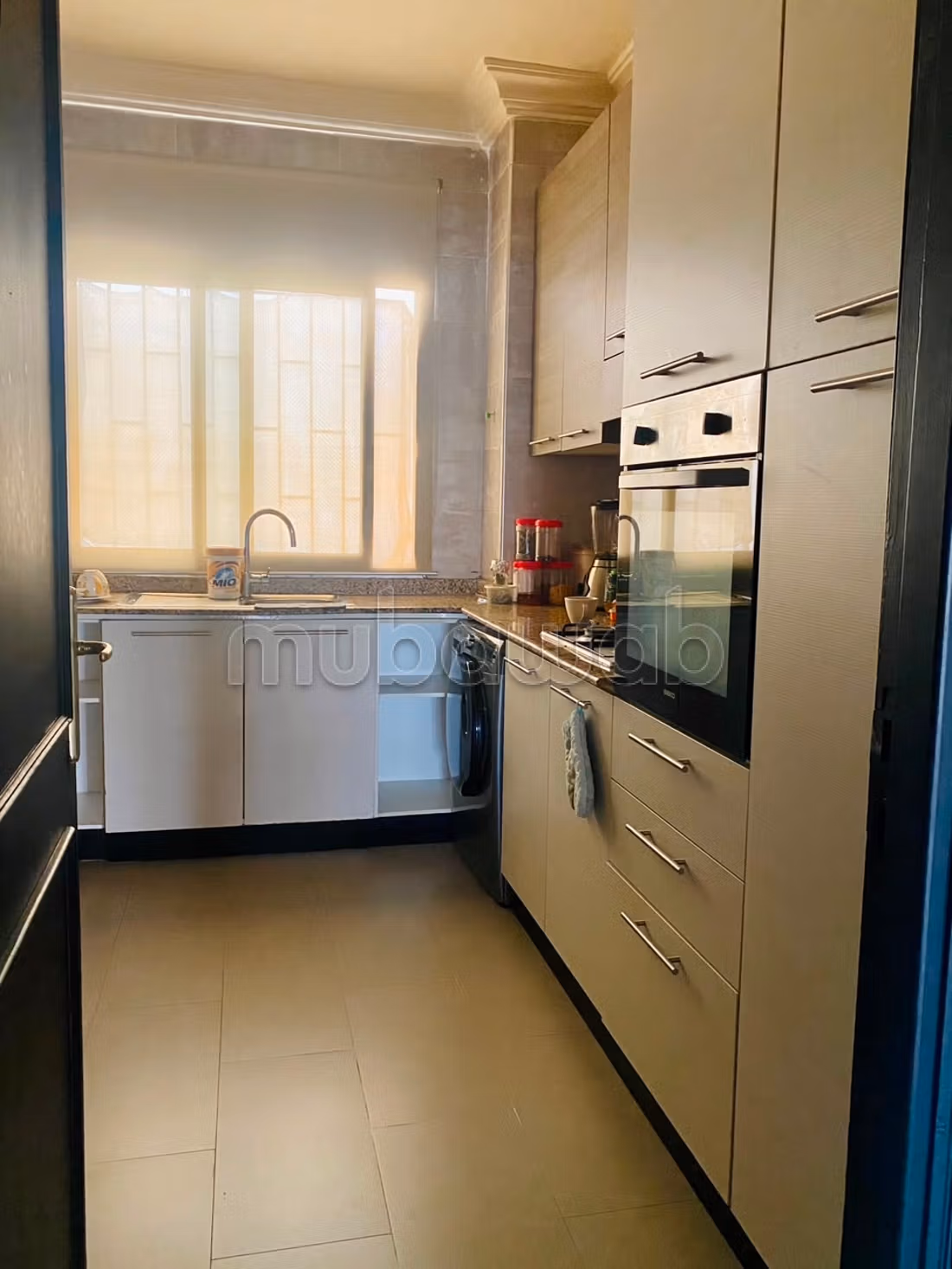 Californie appartement 2 chambres meublé 2 eme étage sans ascenseur — 3