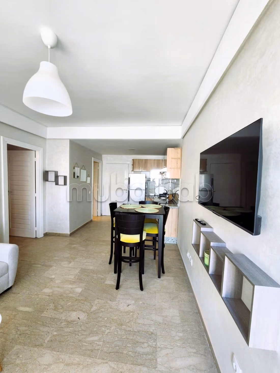 Studio meublé Luxe 46m2 à Mers sultan
Ss Vis àVis 2pa Tram — 2