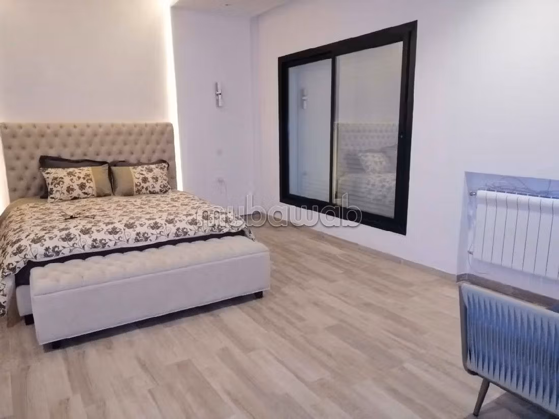 Beautiful empty duplex with garden in La Marsa