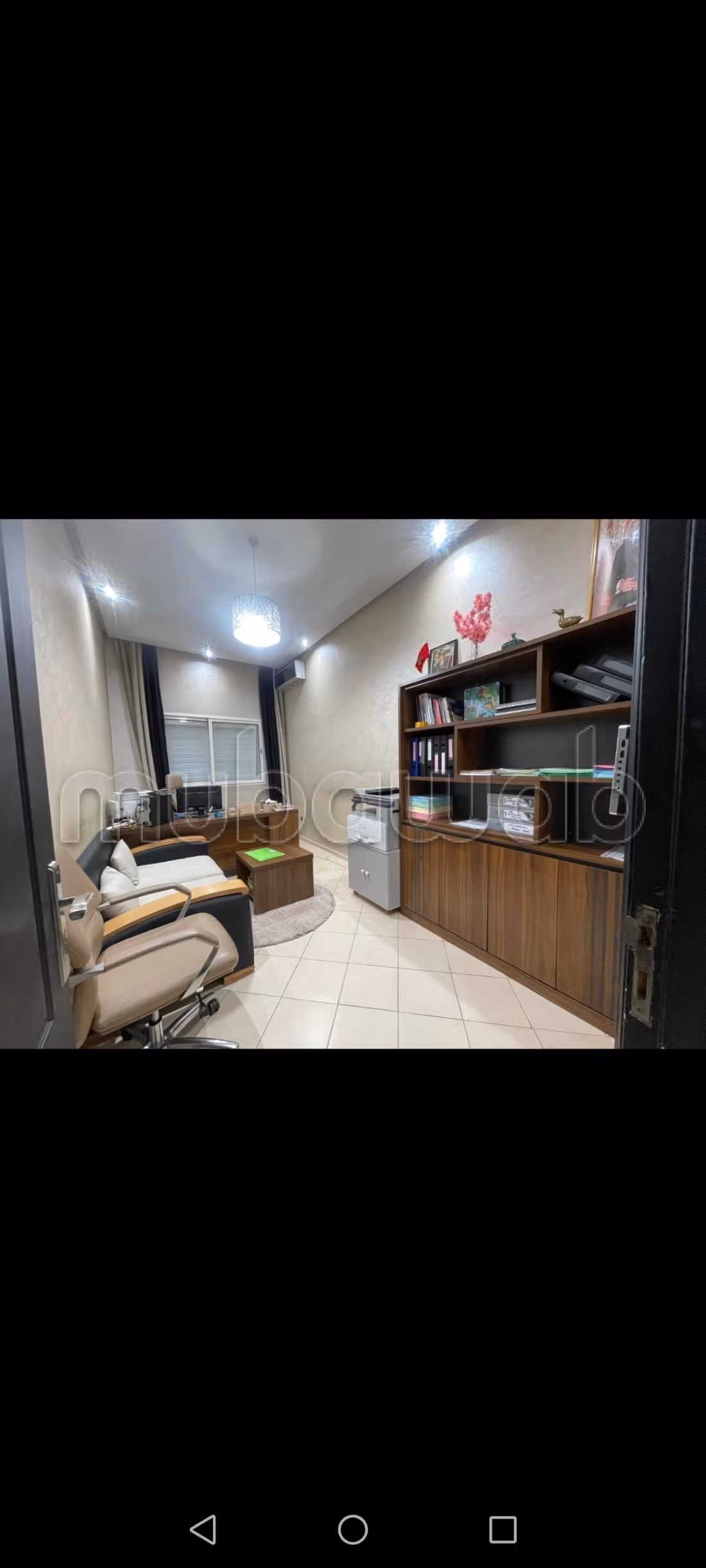Bel appartement à vendre à Hivernage. 
3 grandes pièces. 
Ascenseur et garage — 3