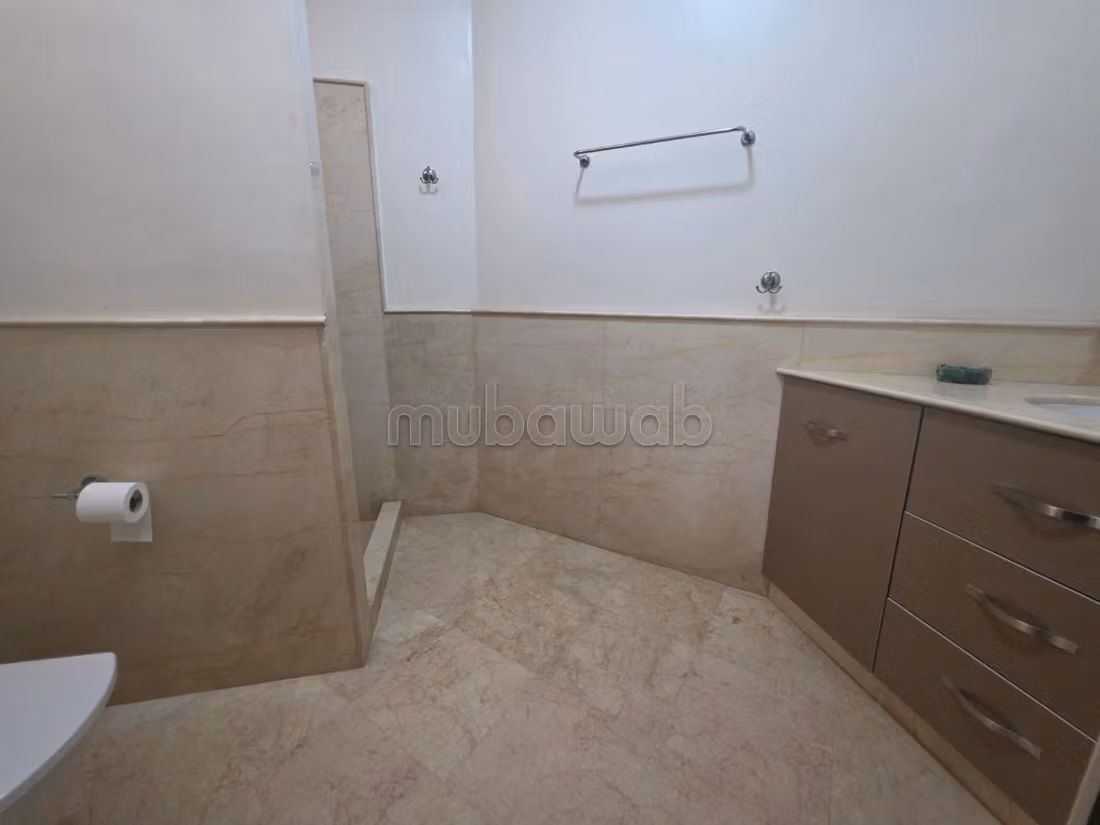 Magnifica villa arredata in affitto a Targa - 1200 m²