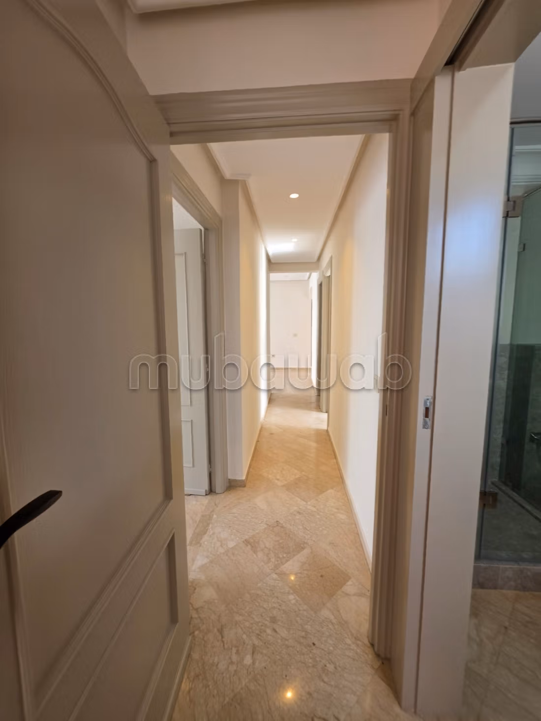 Location d'un appartement à Racine. 2 pièces confortables. Belle terrasse et jardin — 6