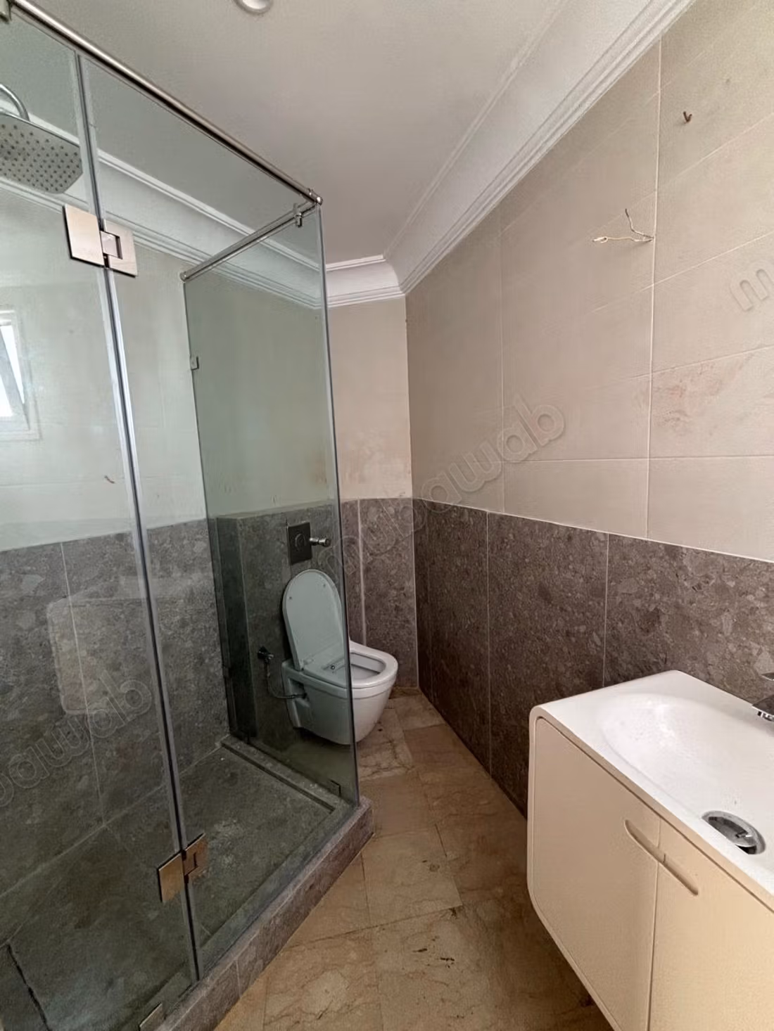 Rental of an apartment in Racine. 2 comfortable rooms. Beautiful terrace and garden