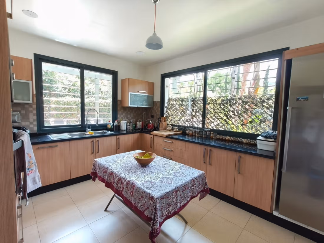 Villa d’Exception Front Golf Palmeraie 
Bouskoura