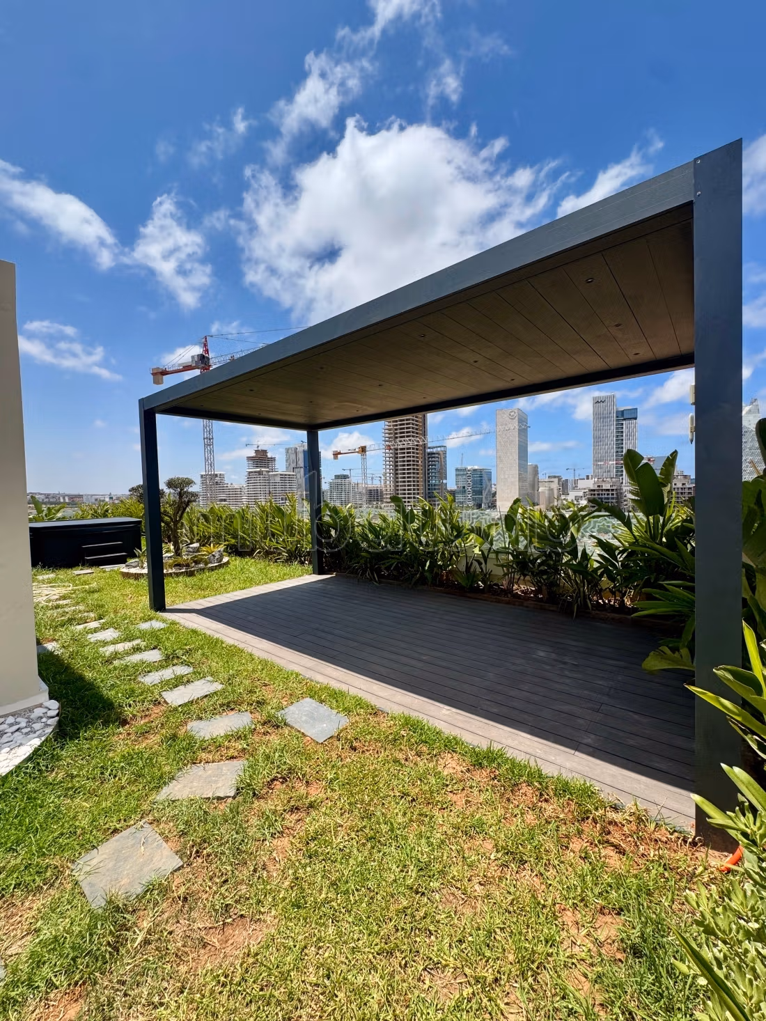 À Vendre – Penthouse Duplex d’Exception au CFC — 6