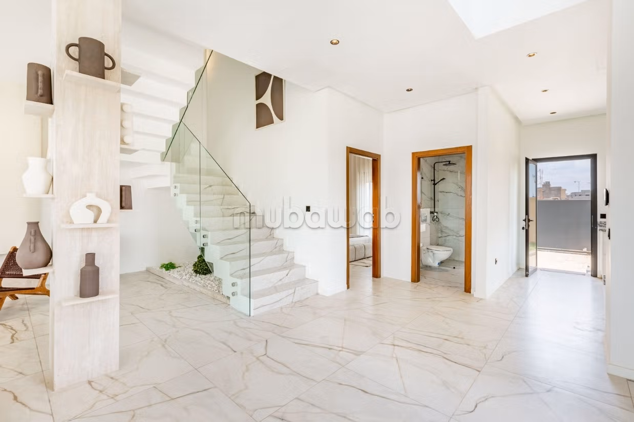 Long-term rental contemporary villa km 9