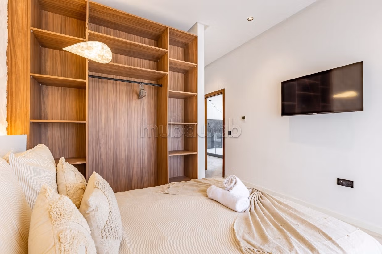 Long-term rental contemporary villa km 9