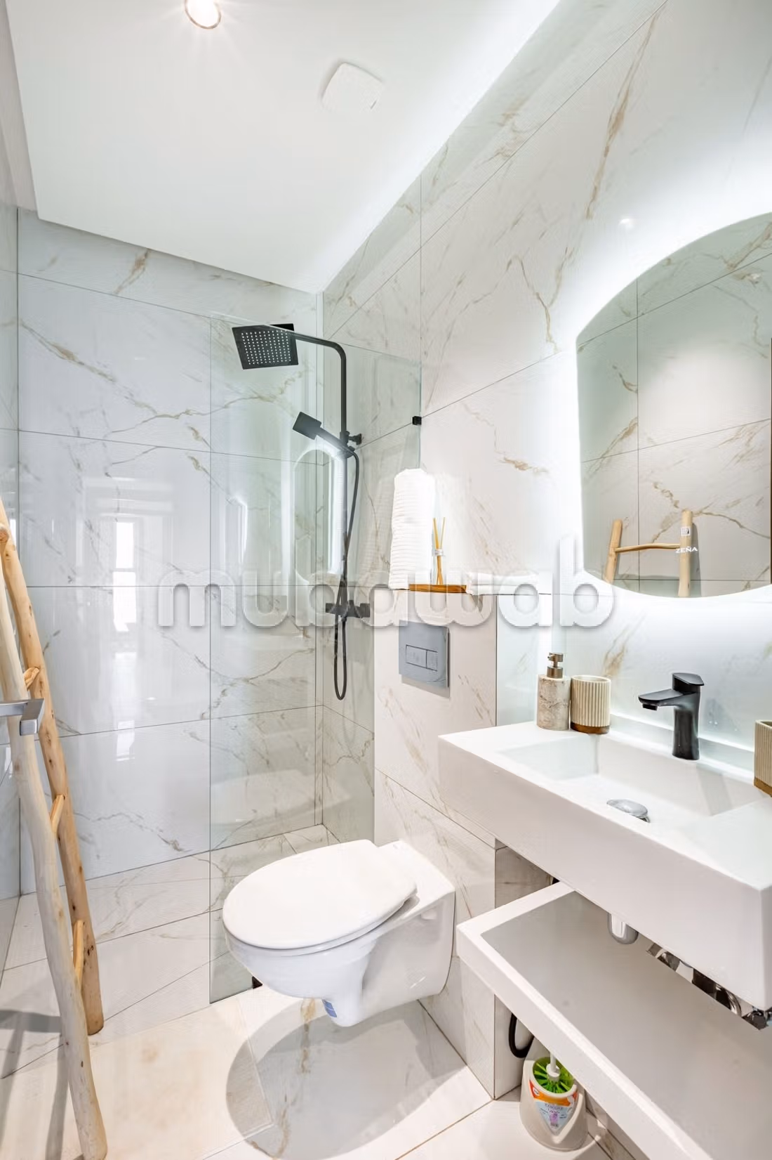 Long-term rental contemporary villa km 9