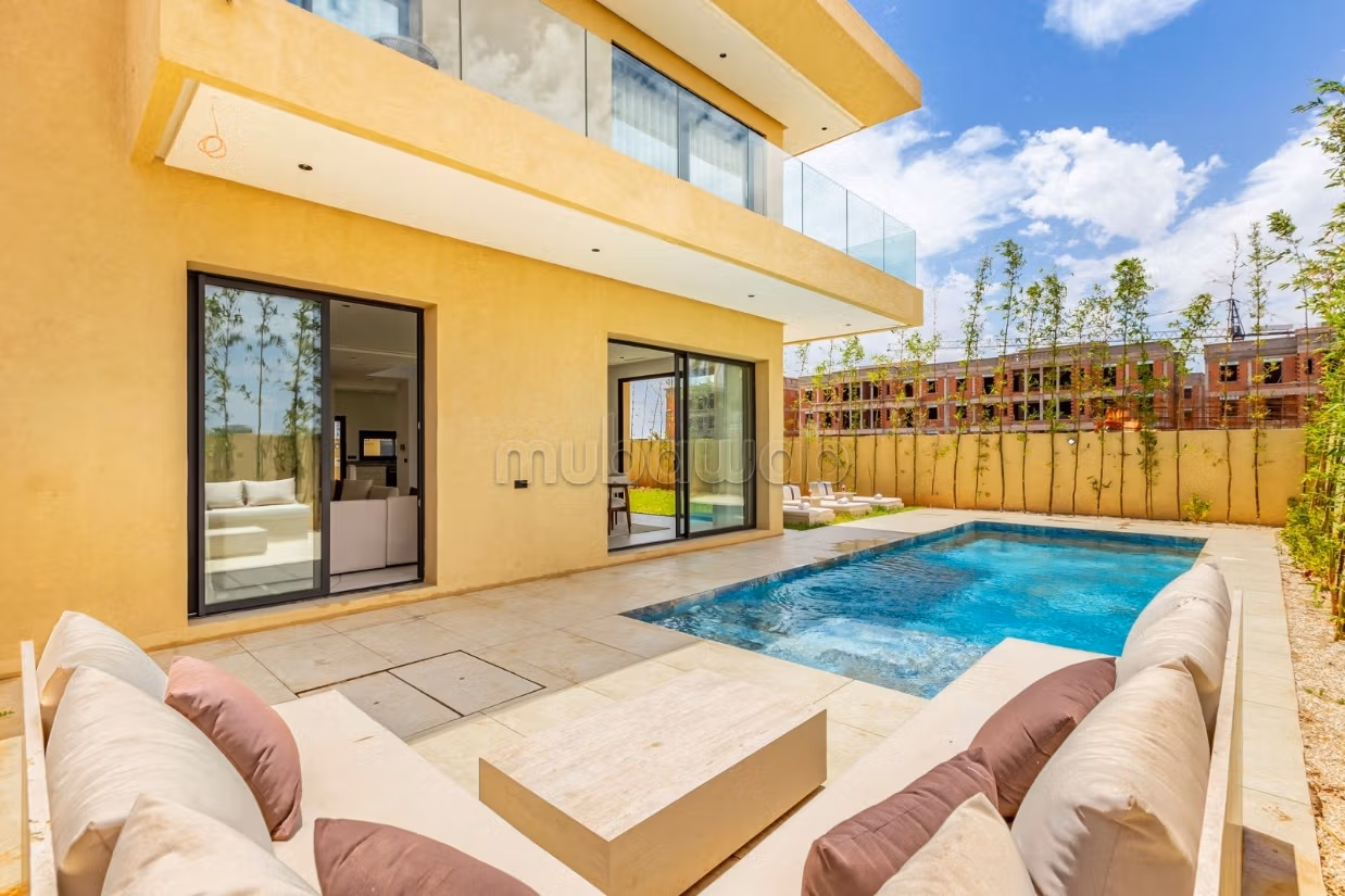 Long-term rental contemporary villa km 9