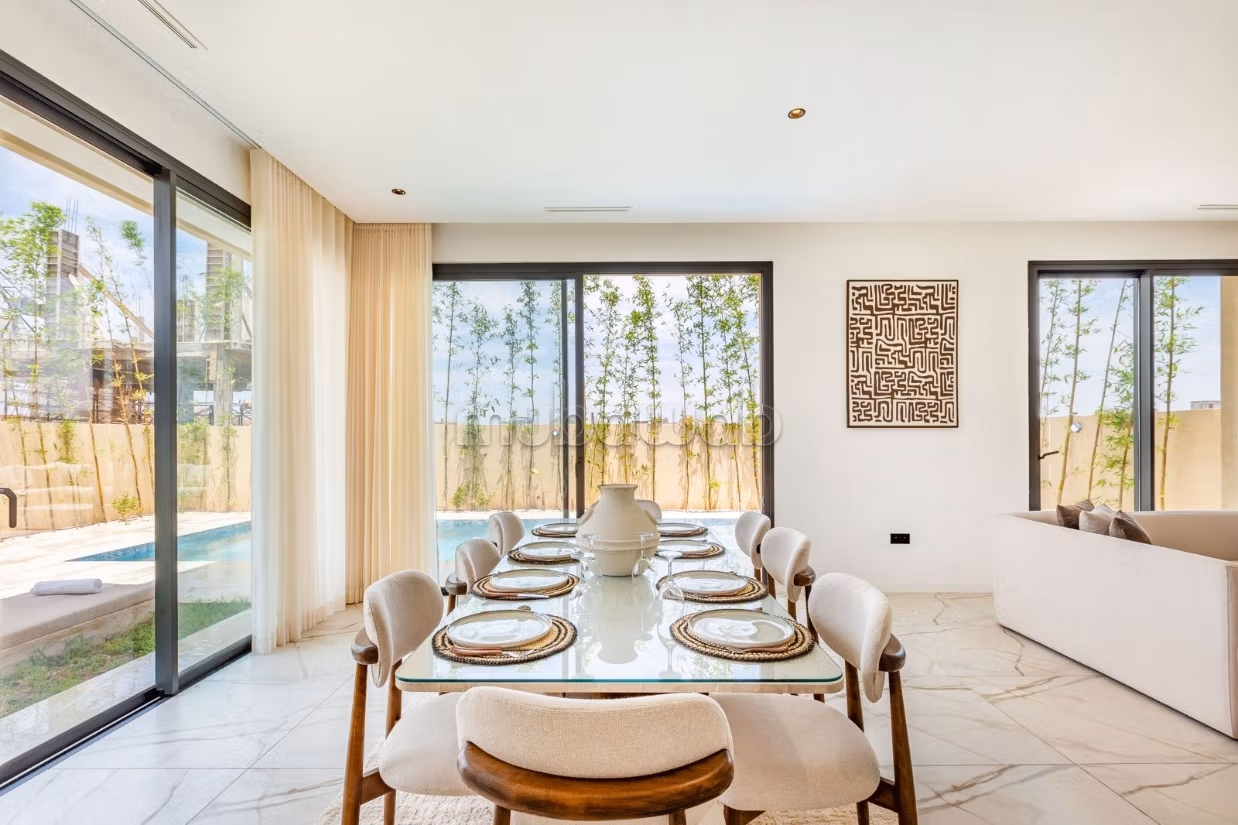 Long-term rental contemporary villa km 9