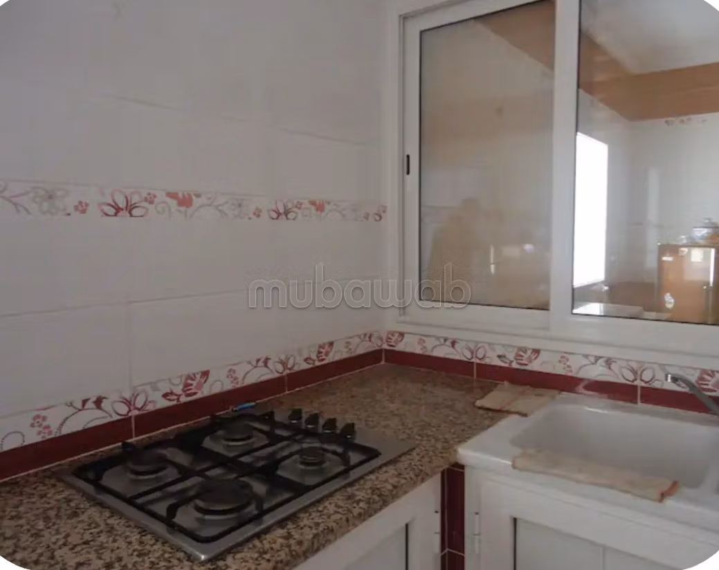 Appartamento s1 in affitto in estate a Cité El Wafa AFH2. Superficie di 70 m². Posto auto e balconi