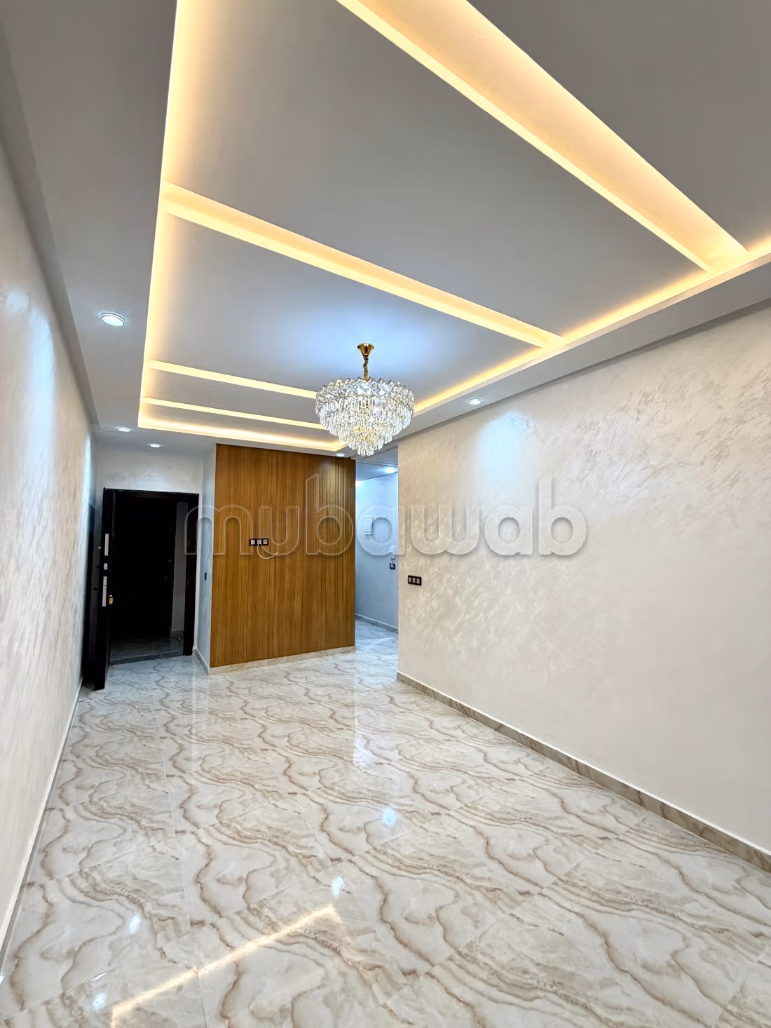 Appartement à vendre à Bouznika. 
Surface totale 54 m². 
Porte blindée et système de double vitrage — 3