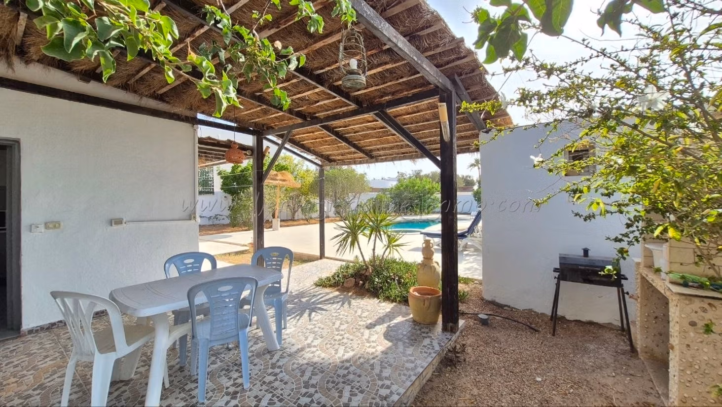 Annual Location Furnished Villa S4 with Pool