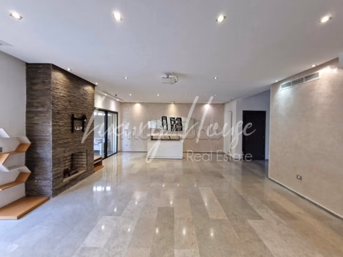 Duplex di lusso S3 con piscina e giardini a Soukra