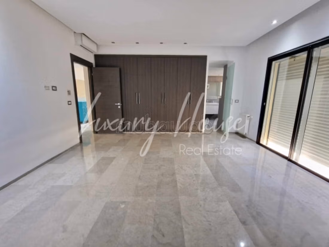 Duplex di lusso S3 con piscina e giardini a Soukra