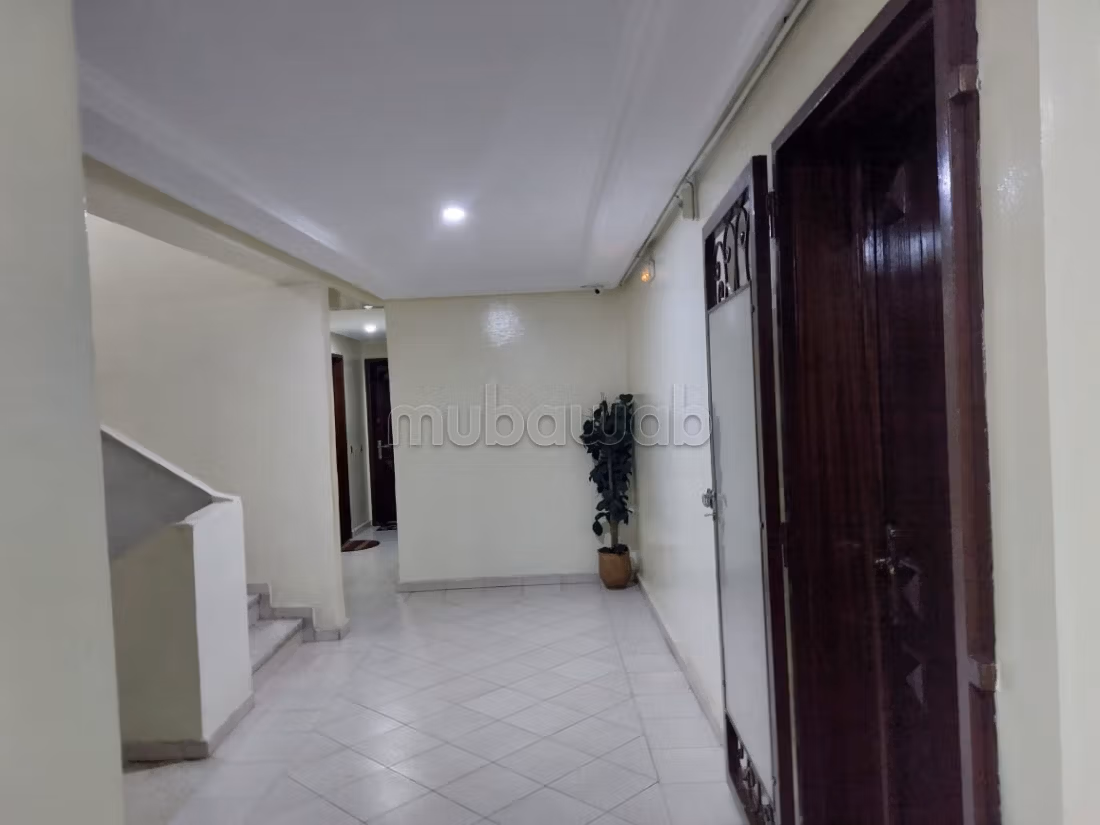 Appartement vide roche noire location