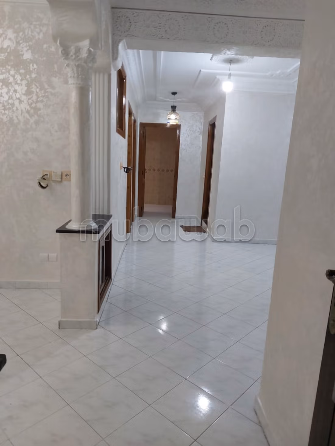 Appartement vide roche noire location — 4