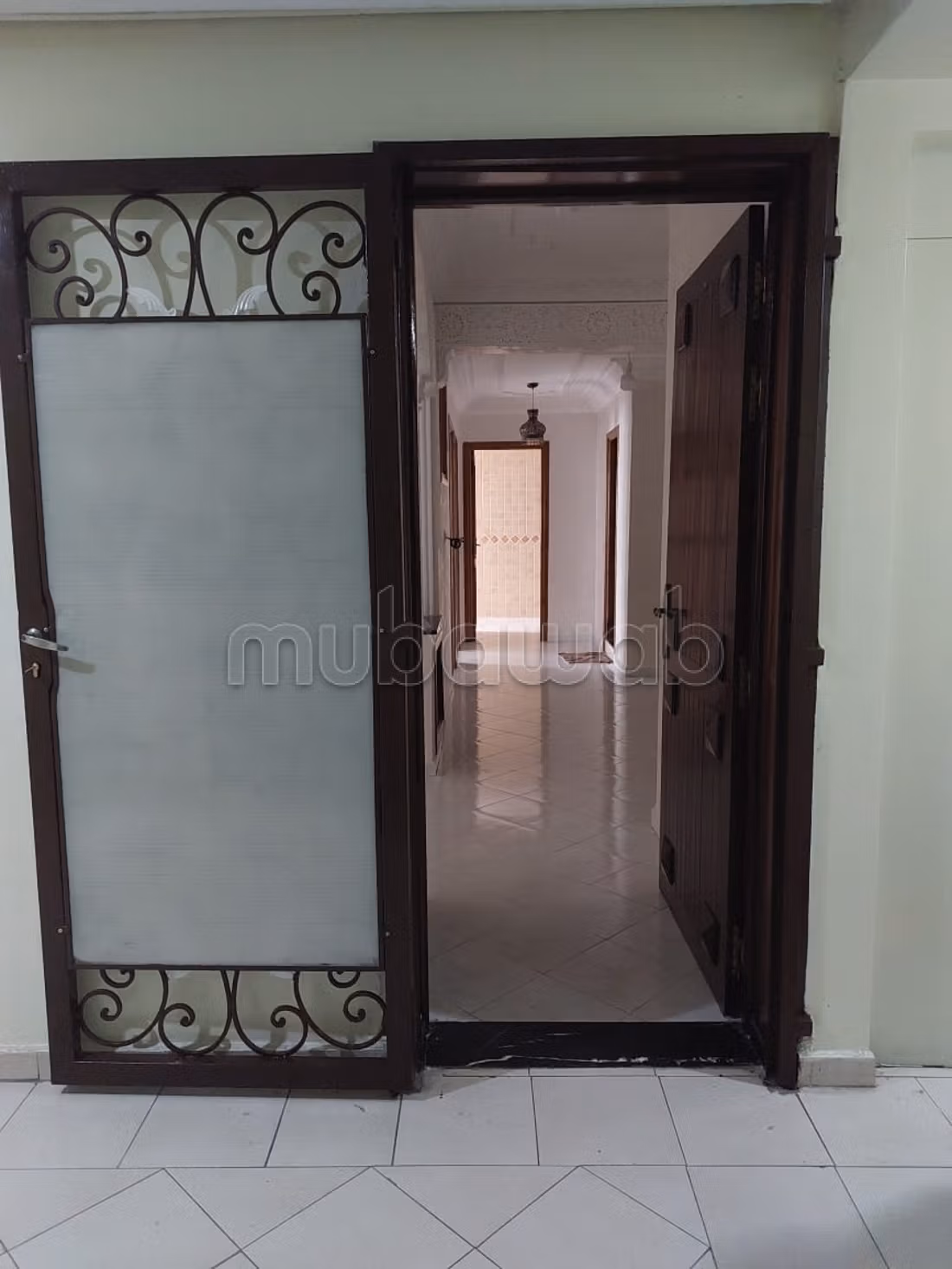 Appartement vide roche noire location — 5