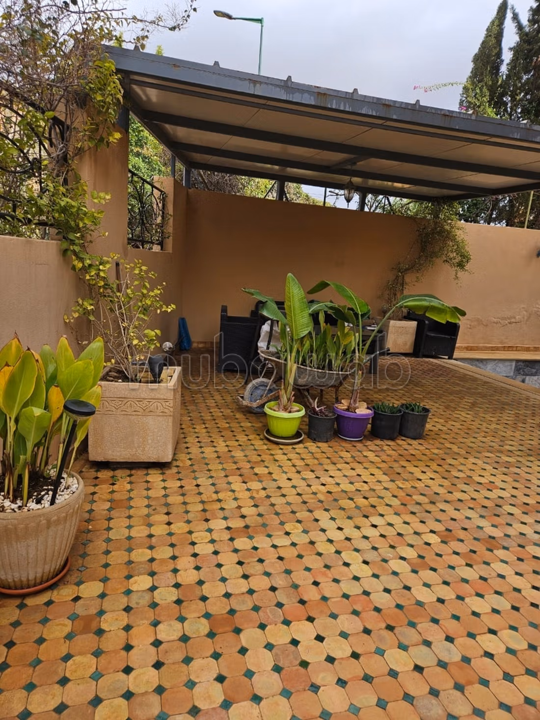 Villa en venta en Targa – 400 m² con piscina