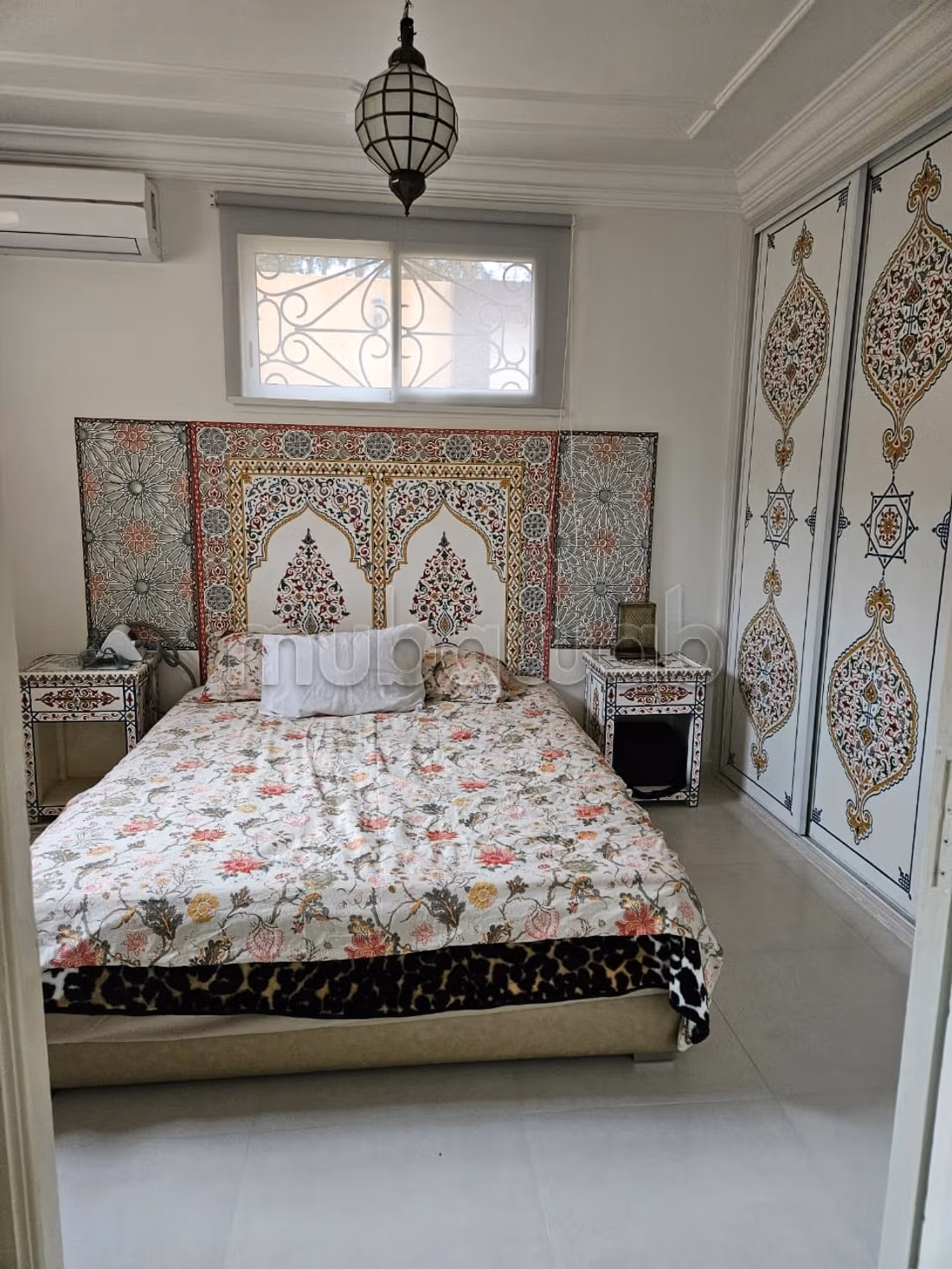 Villa en venta en Targa – 400 m² con piscina