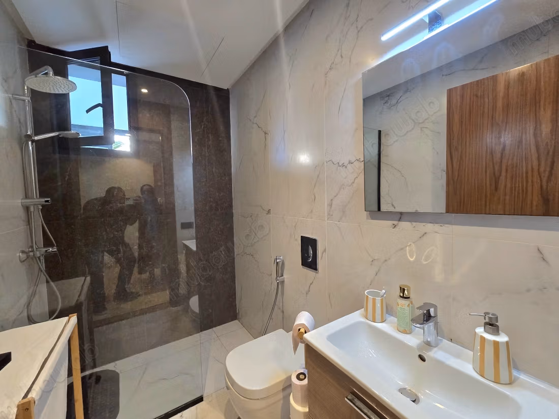Bel appartement en location à Casablanca Finance City.
Surface de 70 m².
Meublé