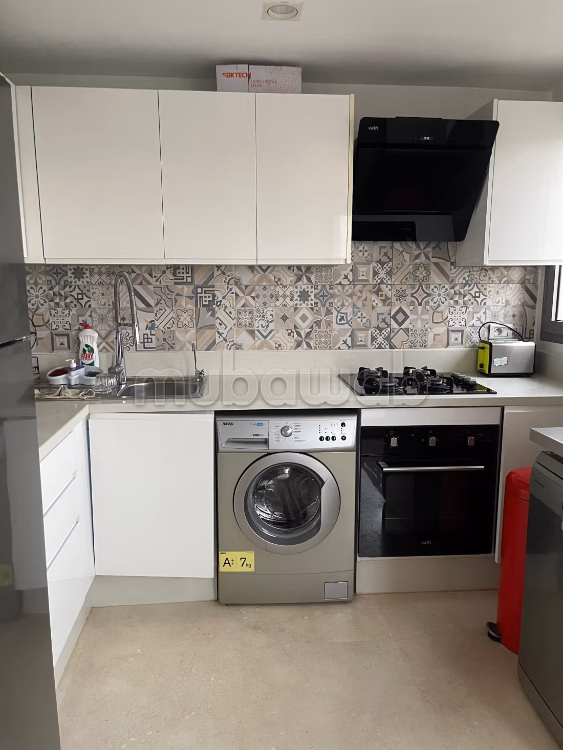 Superbe appartement meublé de 87 m² 
2 terrasses — 5