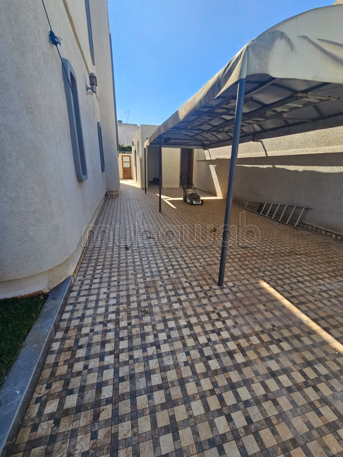 Villa usage bureau a la location a anfa 70000dh