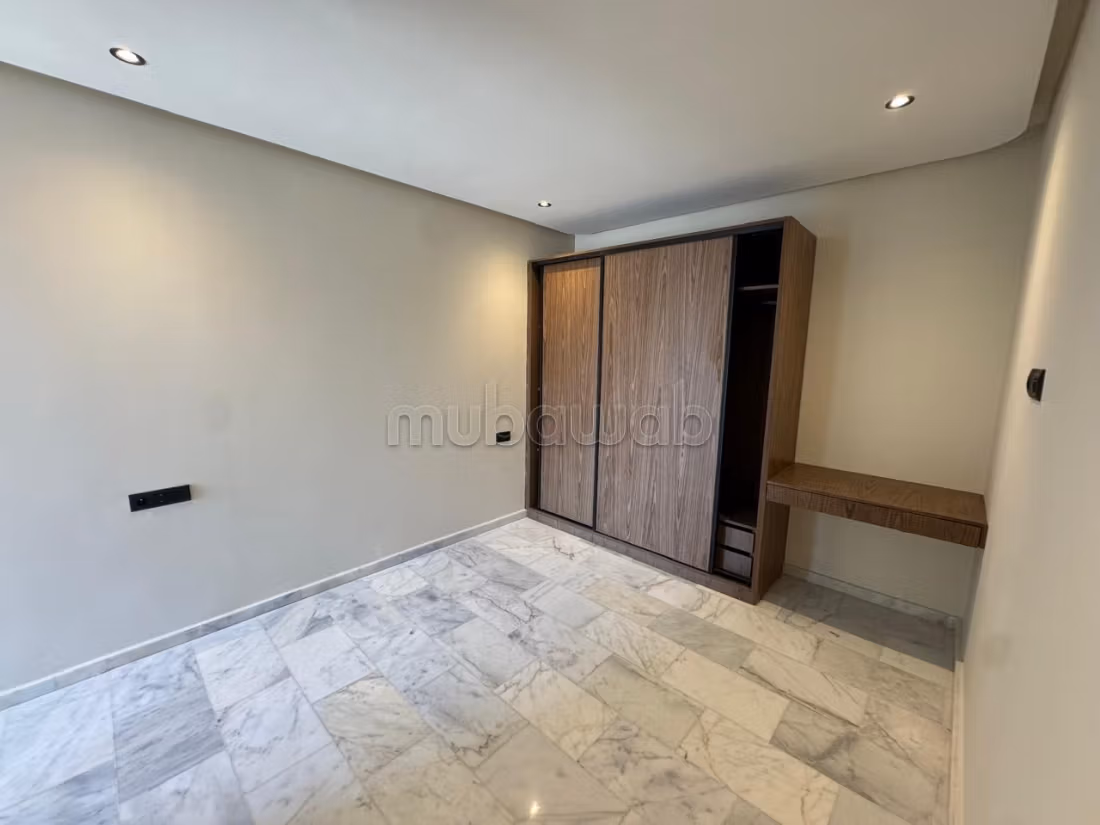 Studio neuf jamais habité à louer à Bouskoura — 4