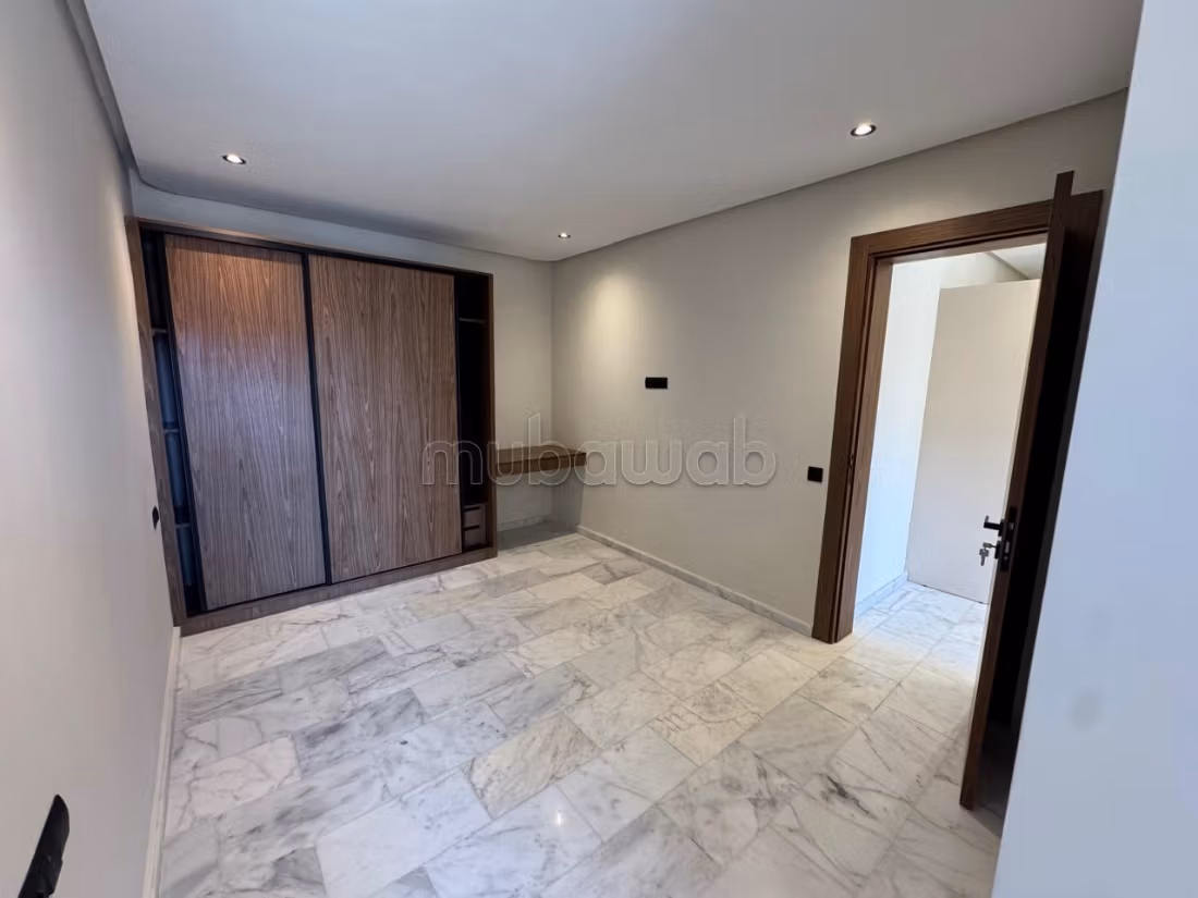 Studio neuf jamais habité à louer à Bouskoura — 3