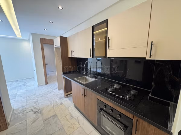 Studio nuovo mai abitato in affitto a Bouskoura