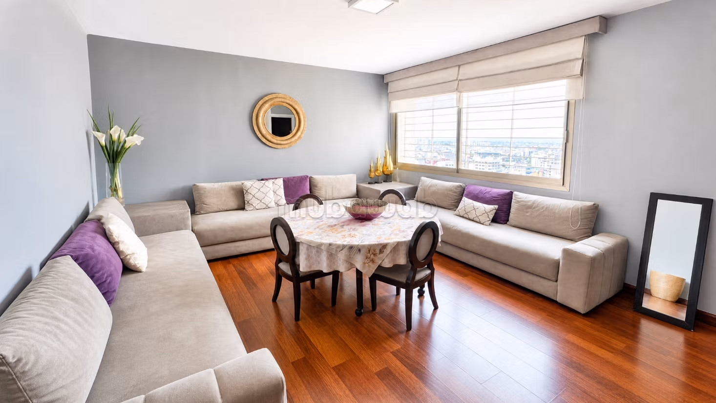 Duplexe en vente à Maârif. 
3 belles chambres. 
Vue dégagée — 4