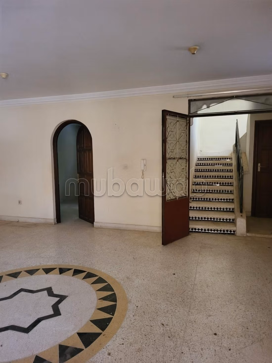Superbe villa à vendre à Route Casablanca.
Surface totale 634 m²