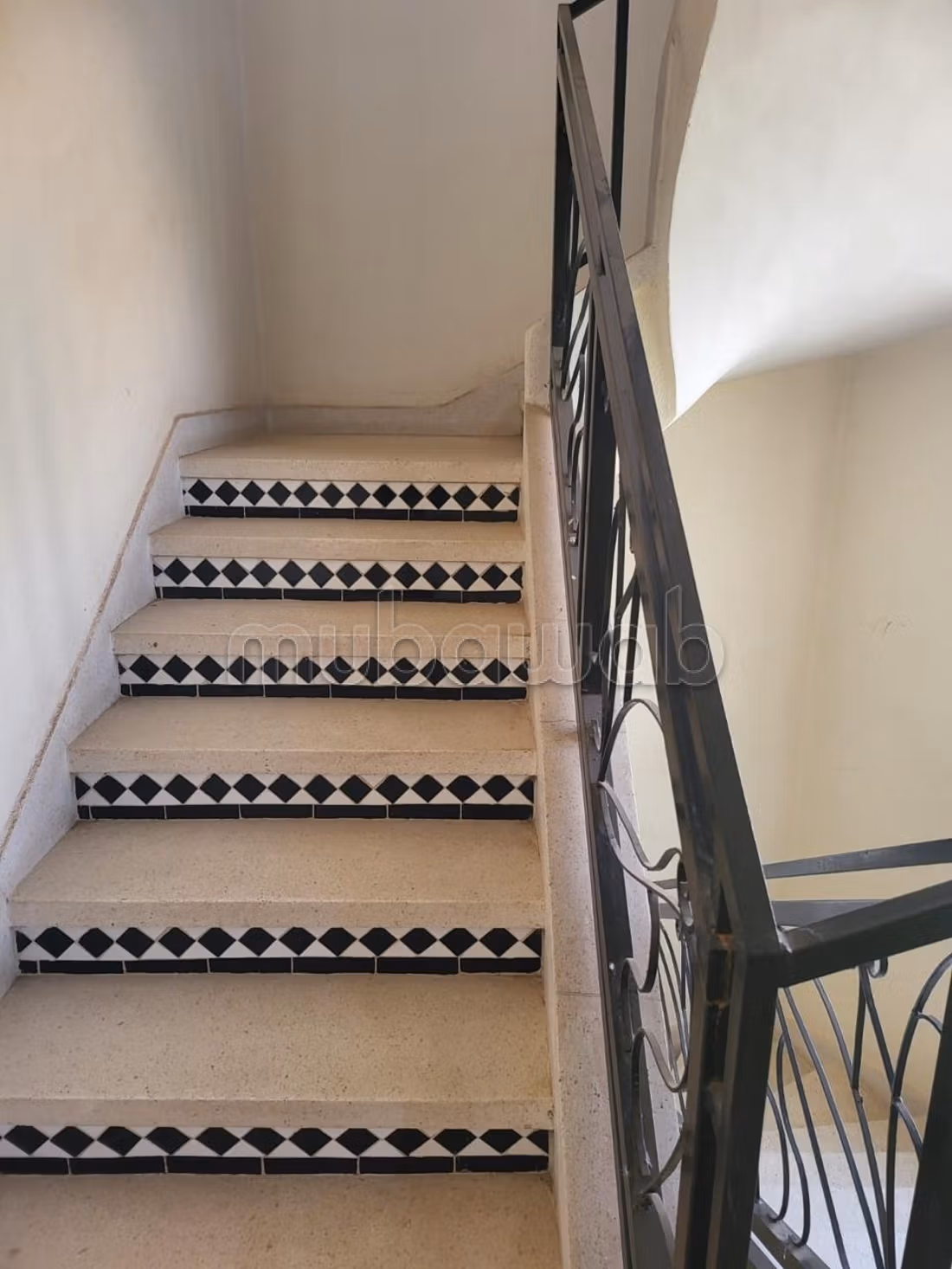 Superbe villa à vendre à Route Casablanca.
Surface totale 634 m²