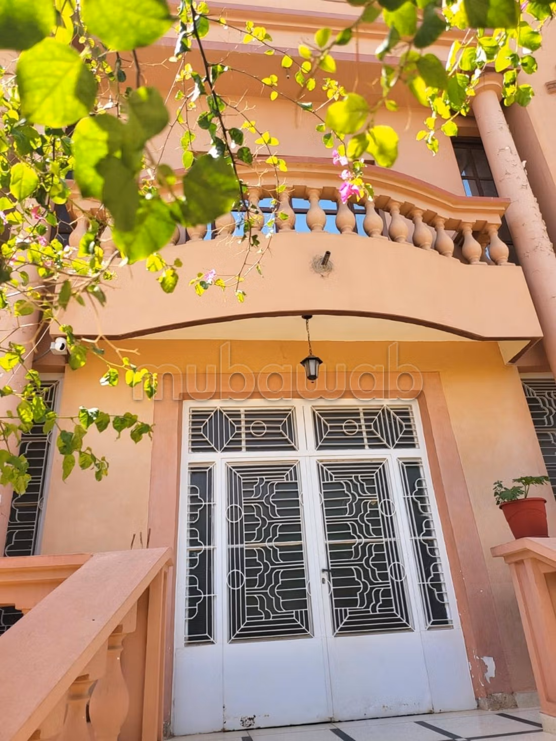 Superbe villa à vendre à Route Casablanca.
Surface totale 634 m²