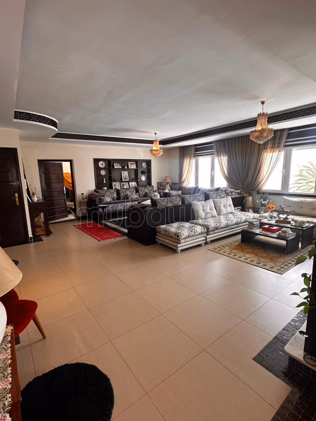 Superbe appartement à vendre à Les Hôpitaux — 2