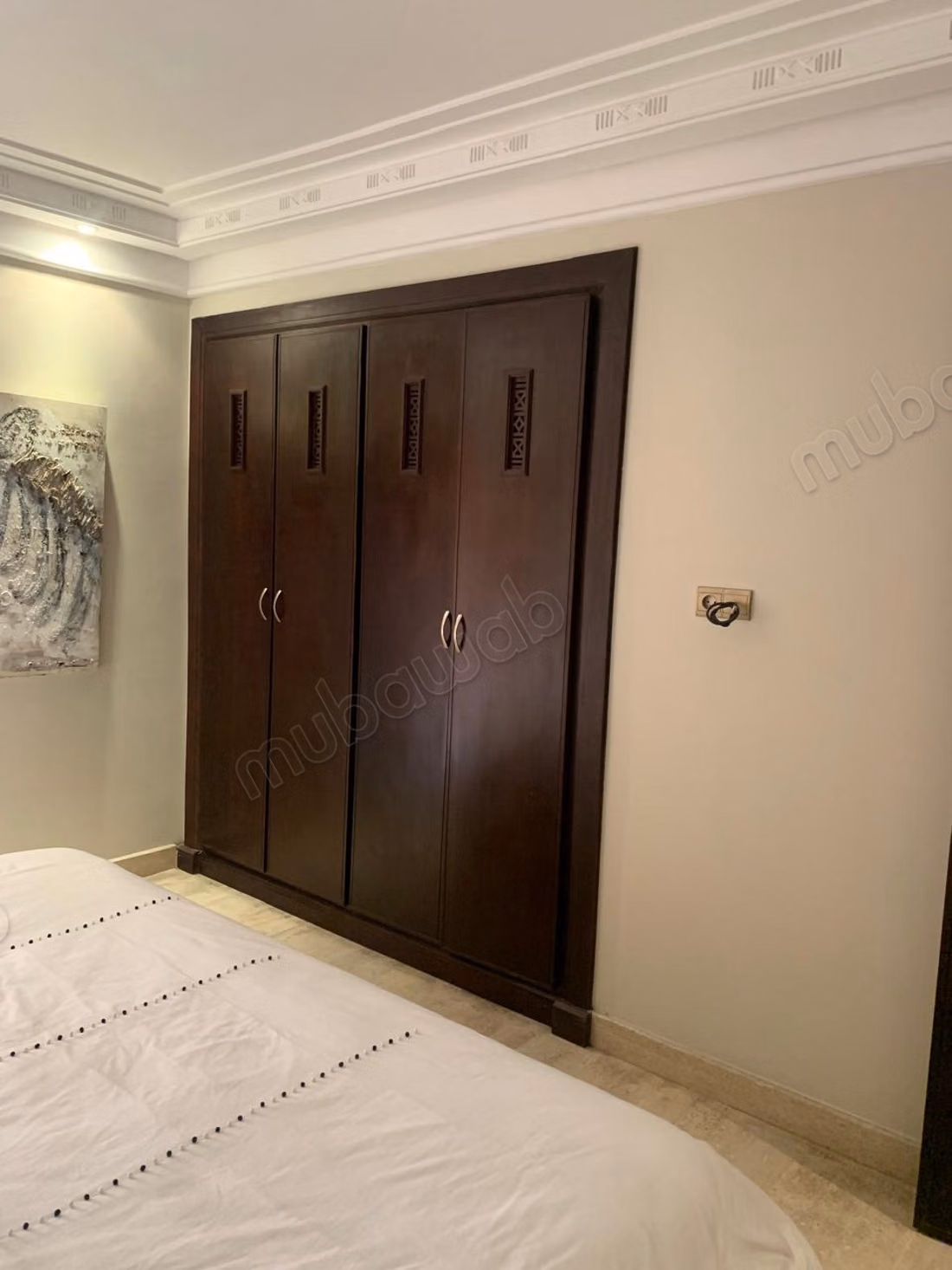 Spacious 2-bedroom apartment in a residence with pool