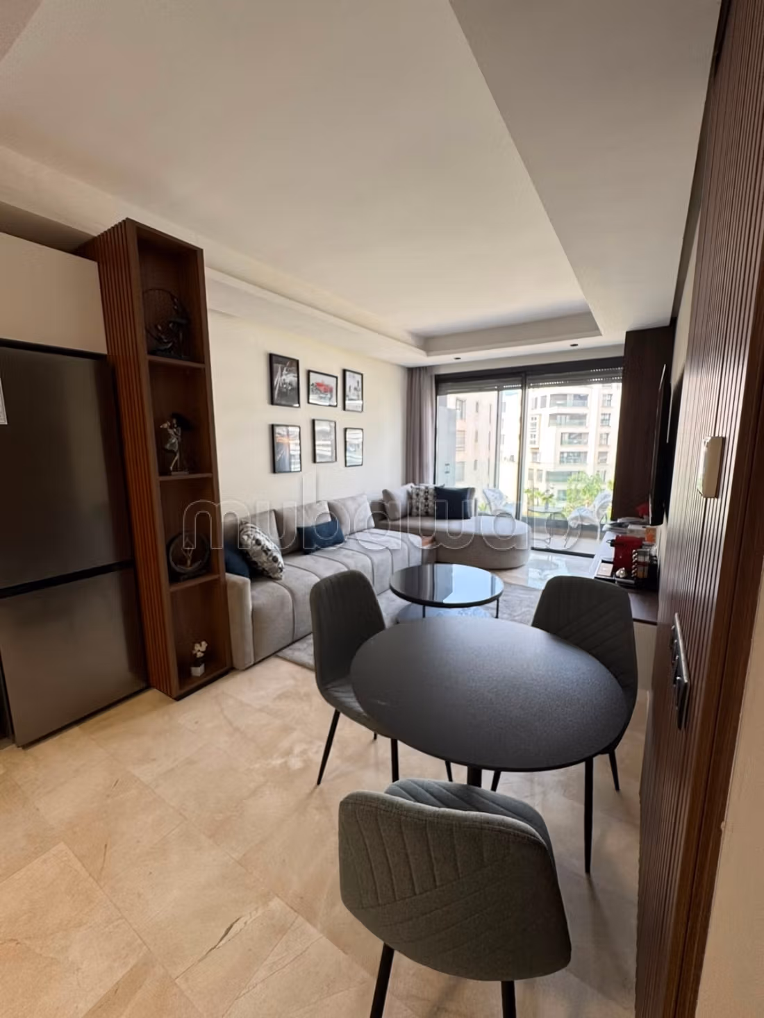 Location studio meublé à a casa
Finance City