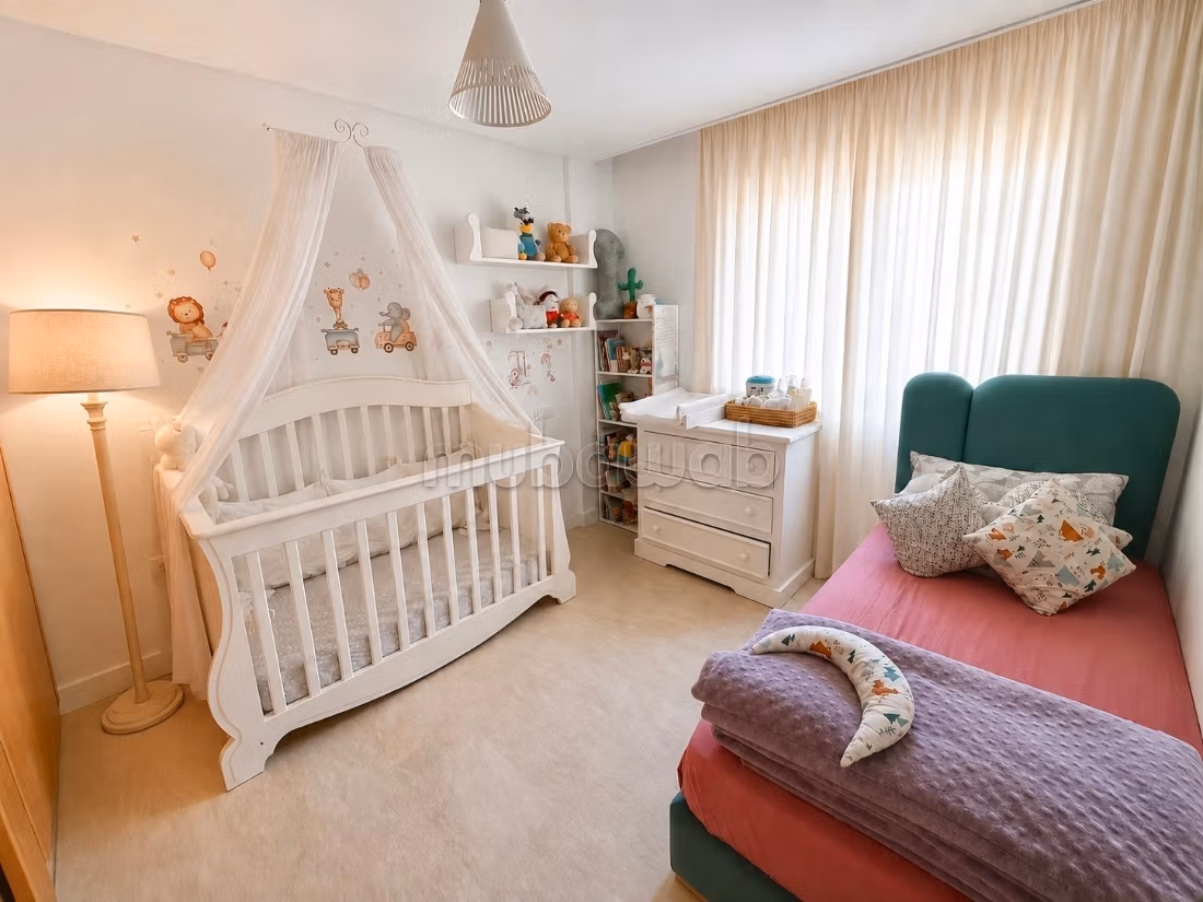 Vente d'un bel appartement à Ferme Bretonne Hay Arraha.
Superficie 113 m².
Salon traditionnel marocain, résidence sécurisée — 6