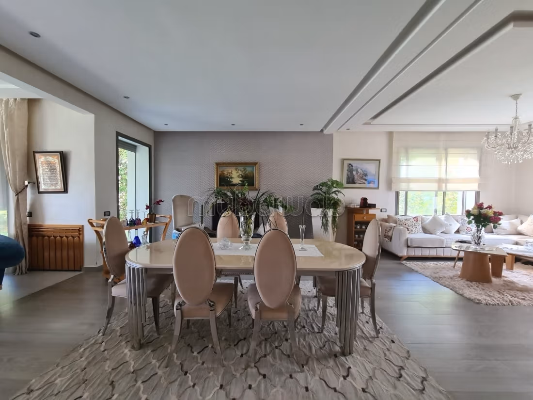 Villa van Hoge Kwaliteit bij de Ingang van Dar Bouazza