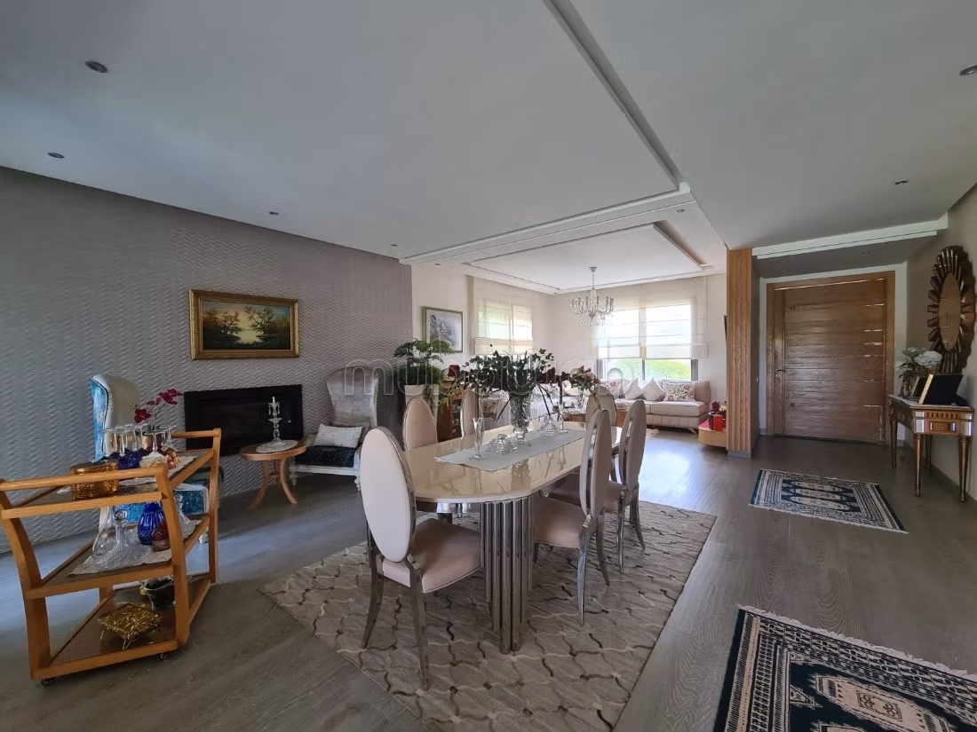 Villa van Hoge Kwaliteit bij de Ingang van Dar Bouazza