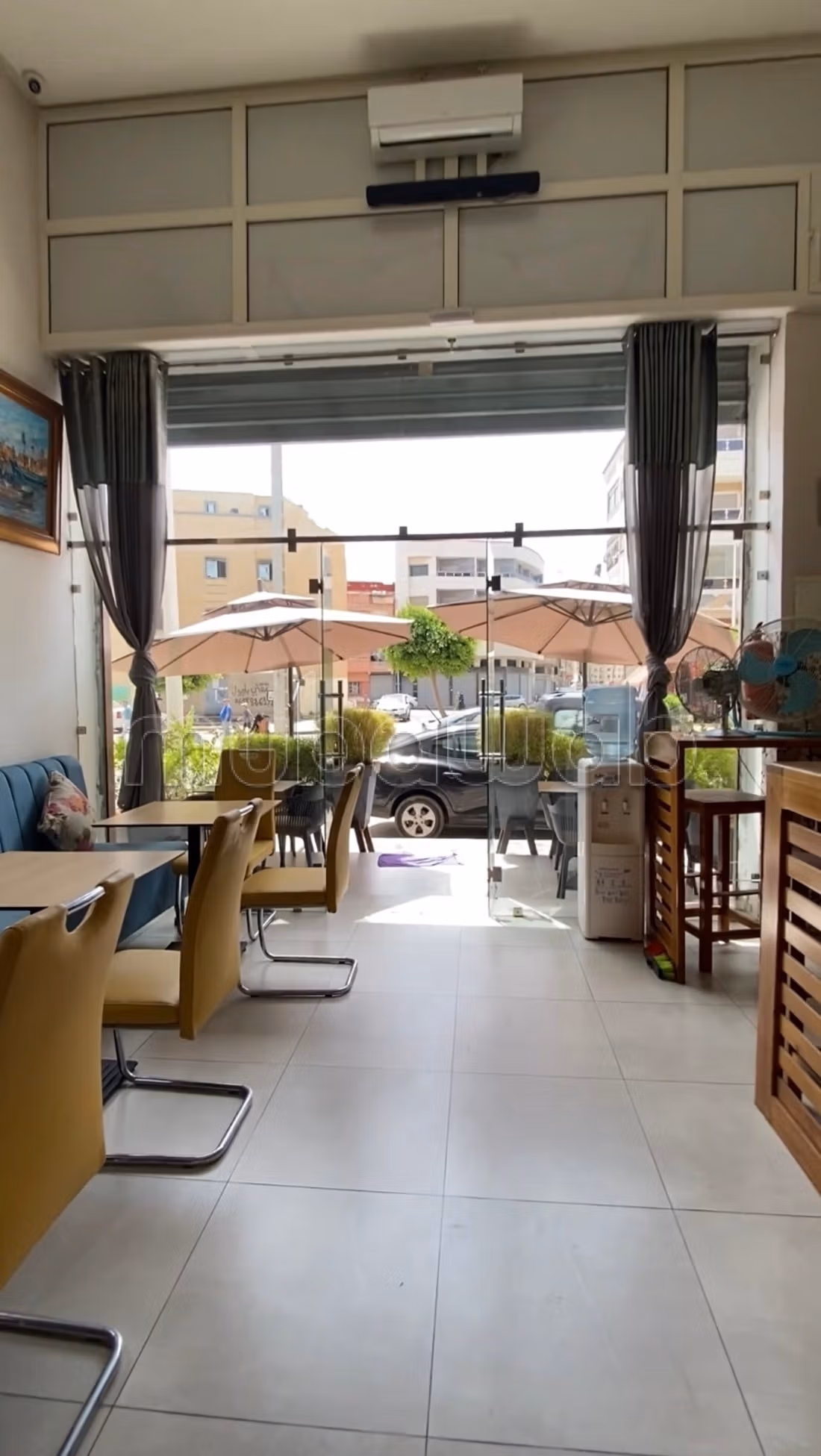 Volledig uitgerust restaurant te koop in de stad Ahid Sualem
