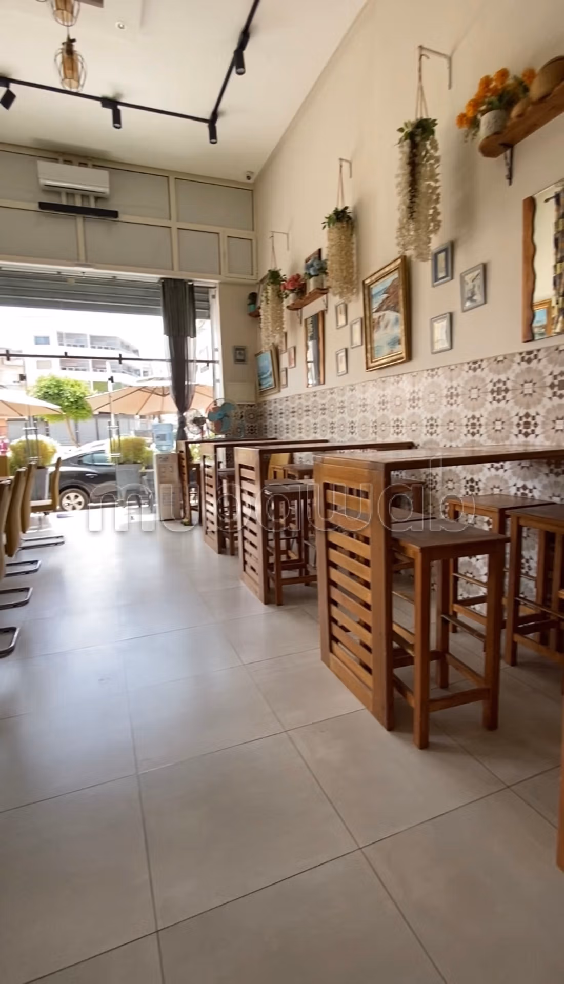 Volledig uitgerust restaurant te koop in de stad Ahid Sualem