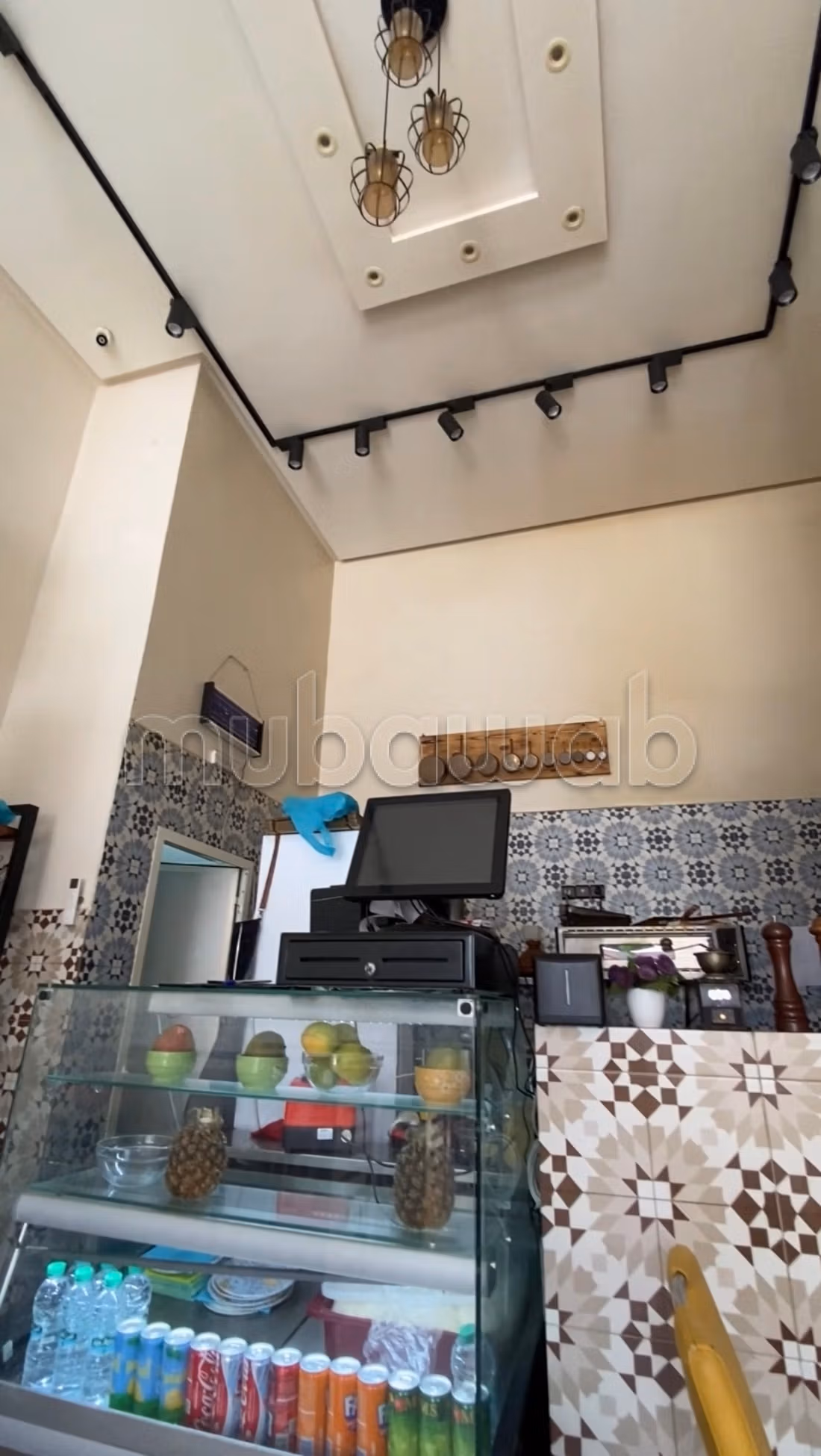 Volledig uitgerust restaurant te koop in de stad Ahid Sualem
