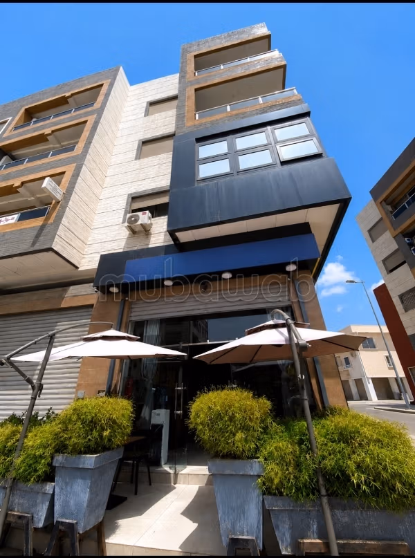 Restaurante totalmente equipado en venta en la ciudad de Ahid Sualem