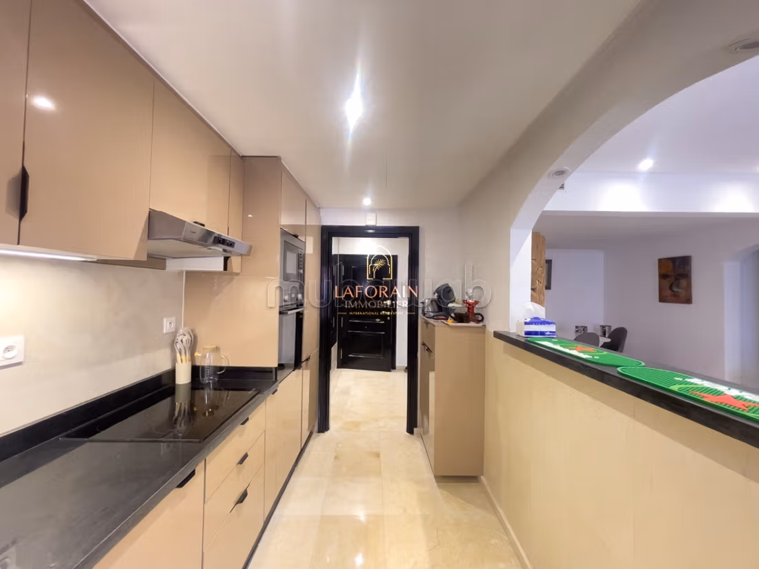 Appartement 100 m² à Boukar — 25